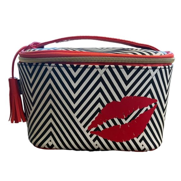 Dabney Lee Travel Weekender Cosmetic Black White Chevron Red Kiss Accessory Bag - Picture 1 of 12
